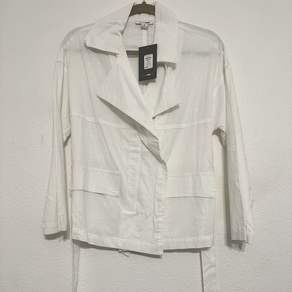*Set* Fashion Nova, ‘Still Workin’, Women's White Belted Jacket and Shorts Set - Picture 3 of 16